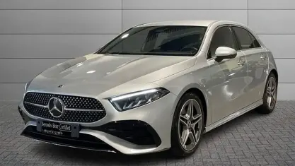 Usata Mercedes A180 Advanced Plus 116 CV (85 kW) 2024 Grigio scuro metallizzato Utilitaria