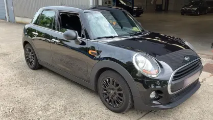 Usata Mini ONE 75 CV (55 kW) 2017 Nero Utilitaria