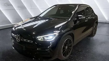 Nero Usata 2023 Mercedes GLA220 Premium SUV | 41.500 € (Buon prezzo)