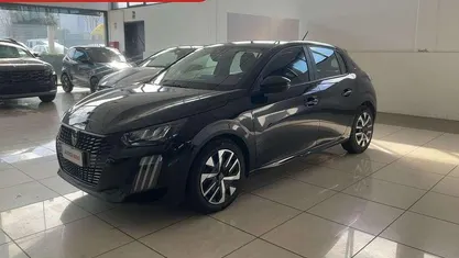 Usata Peugeot 208 Active 75 CV (55 kW) 2024 Nero Utilitaria