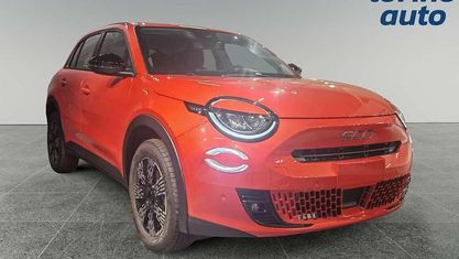 Nuova Fiat 600 Icon 110 CV (80 kW) 2026 Arancione SUV