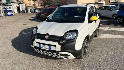 Bianco Usata 2025 Fiat Panda Cross Cross Due volumi | 14.190 € (Buon prezzo)