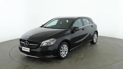Nero Usata 2017 Mercedes A160 Business Tre volumi | 15.599 € (Buon prezzo)