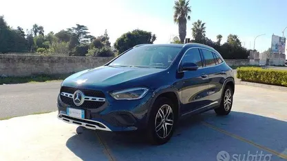 Usata Mercedes GLA250 160 CV (117 kW) 2021 Blu SUV