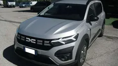Grigio chiaro Usata 2023 Dacia Jogger Extreme Station wagon | 15.950 € (Buon prezzo)