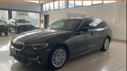 Usata BMW 320e Luxury Line 190 CV (139 kW) 2020 Grigio Station wagon