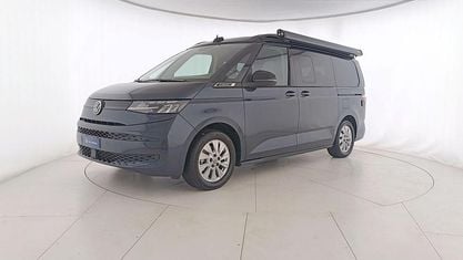 Usata VW California Beach 150 CV (110 kW) 2024 Blu Furgone
