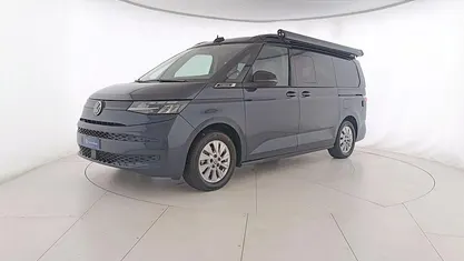 Usata VW California Beach 150 CV (110 kW) 2024 Blu Furgone