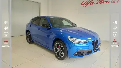 Usata Alfa Romeo Stelvio Veloce 210 CV (154 kW) 2022 Blu SUV