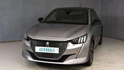 Usata 2023 Peugeot 208 GT Utilitaria | 14.980 € (Super prezzo)
