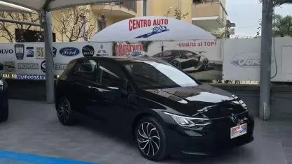 Occasion VW Golf VIII Style 131 ch (96 kW) 2020 Noir Berline