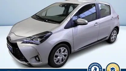 Argento metallizzato Usata 2018 Toyota Yaris Active | 10.700 € (Buon prezzo)