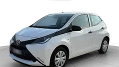 Usata 2017 Toyota Aygo X-pure Due volumi | 8700 € (Buon prezzo)
