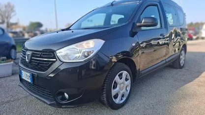 Occasion Dacia Dokker Lauréate 102 ch (75 kW) 2017 Monospace