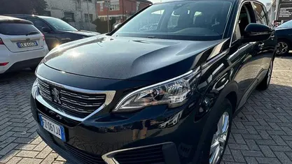 Usata Peugeot 5008 Business-Line 120 CV (88 kW) 2019 SUV