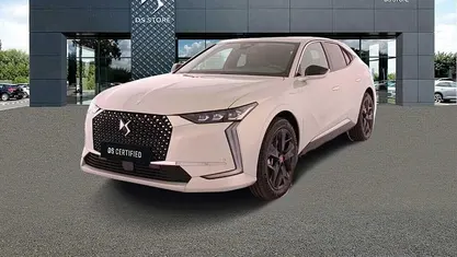 Usata 2023 DS Automobiles DS4 Rivoli Tre volumi | 26.900 € (Buon prezzo)