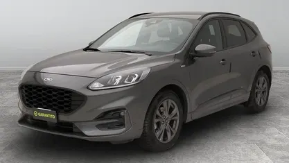 Grigio Usata 2022 Ford Kuga ST-Line SUV | 22.990 € (Buon prezzo)
