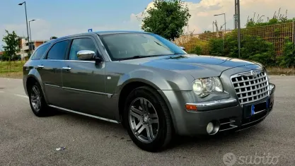 Usata Chrysler 300C Touring 218 CV (160 kW) 2006 Grigio Station wagon