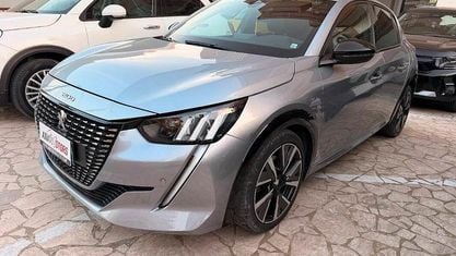 Usata Peugeot 208 GT 100 CV (73 kW) 2023 Grigio Utilitaria