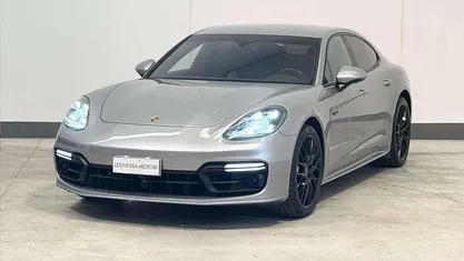 Usata Porsche Panamera 330 CV (242 kW) 2017 Berlina