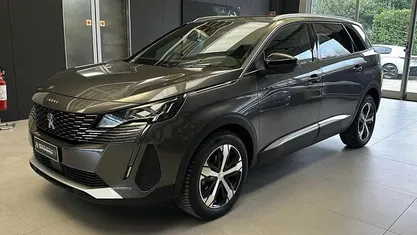 Grigio Usata 2024 Peugeot 5008 Allure SUV | 28.900 € (Buon prezzo)