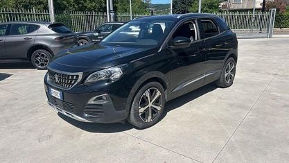 Usata Peugeot 3008 Allure 131 CV (96 kW) 2020 Nero SUV