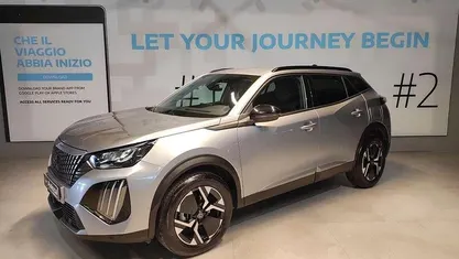 Grigio Usata 2024 Peugeot 2008 Allure SUV | 20.900 € (Buon prezzo)