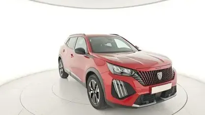 Usata Peugeot 2008 Allure 101 CV (74 kW) 2024 Rosso SUV