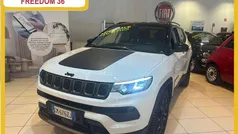 Bianco tetto nero Usata 2023 Jeep Compass Limited SUV | 23.990 € (Buon prezzo)