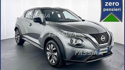 Używany Nissan Juke 114 KM (83 kW) 2022 Szary SUV
