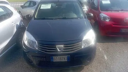 Usata 2010 Dacia Sandero Berlina | 4500 € (Buon prezzo)