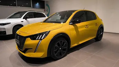 Usata Peugeot 208 GT 102 CV (75 kW) 2023 Utilitaria