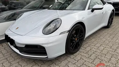 Usata Porsche 911 Carrera Cabriolet Chrono 394 CV (289 kW) 2025 Cabrio