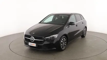 Begagnad Mercedes B180 Executive 150 HK (110 kW) 2023 Svart Minibuss