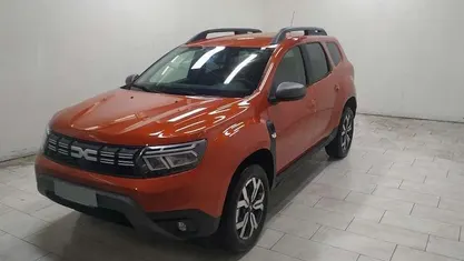 Usata Dacia Duster Journey 116 CV (85 kW) 2023 Arancione SUV