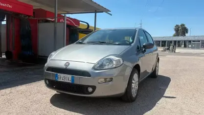 Usata Fiat Grande Punto 77 CV (56 kW) 2013 Grigio Utilitaria