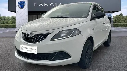 Bianco Usata 2022 Lancia Ypsilon Silver Due volumi | 11.900 € (Buon prezzo)