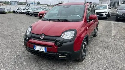 Usata Fiat Panda Cross Cross 69 CV (50 kW) 2025 Rosso Utilitaria