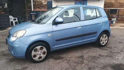 Usata Kia Picanto 62 CV (45 kW) 2011 Bluazzurro Utilitaria