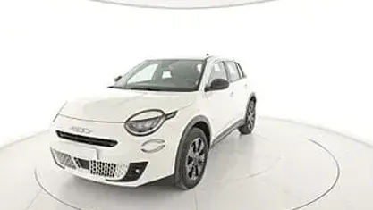 Usata Fiat 600 Pop 145 CV (106 kW) 2025 Beige SUV