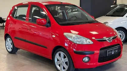 Usata Hyundai i10 Dynamiq 77 CV (56 kW) 2009 Rosso Utilitaria