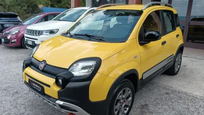 Usata Fiat Panda Cross Cross 80 CV (58 kW) 2015 Giallo Utilitaria