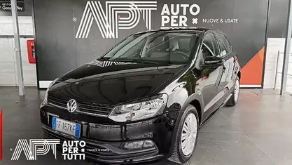 Begagnad VW Polo Comfortline 90 HK (66 kW) 2016 Svart Sedan