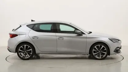 Käytetty Seat Leon FR 150 HP (110 kW) 2022 Sedan
