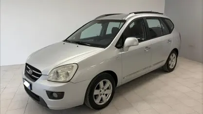 Usata Kia Carens EX 140 CV (102 kW) 2009 Grigio Monovolume