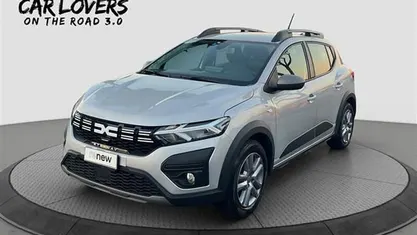 Grigio chiaro Usata 2023 Dacia Sandero Comfort Due volumi | 14.990 € (Buon prezzo)