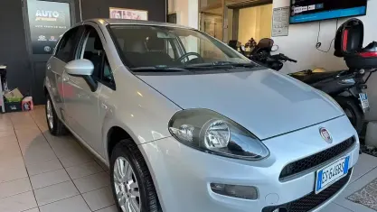 Usata Fiat Punto Easy 70 CV (51 kW) 2013 Grigio Utilitaria