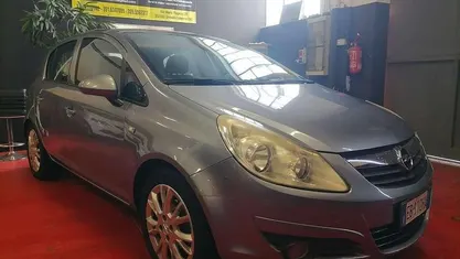 Grigio Usata 2010 Opel Corsa Club Utilitaria | 3500 € (Ottimo prezzo)