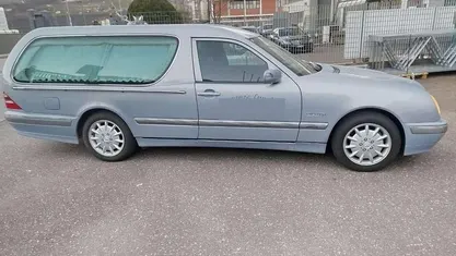 Usata Mercedes E270 Elegance 170 CV (125 kW) 2000 Station wagon