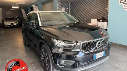 Usata Volvo XC40 Business Edition 163 CV (119 kW) 2020 Nero SUV